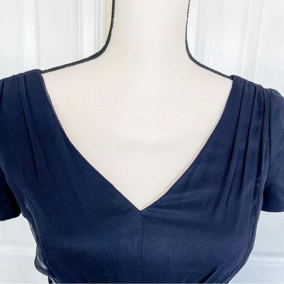 Antonio Melani‎ Size 0 Heart Neck Navy Cocktail Dress with Tweed Pencil Bottom - Picture 4 of 14